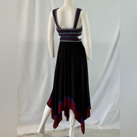 BCBG MaxAzria Boho Sleeveless Embroidered Cut Out Handkerchief Dress 0 - Picture 6 of 13